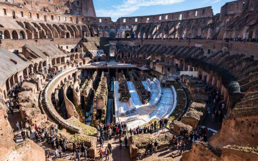 COLOSSE VISTO DALL'ALTRO