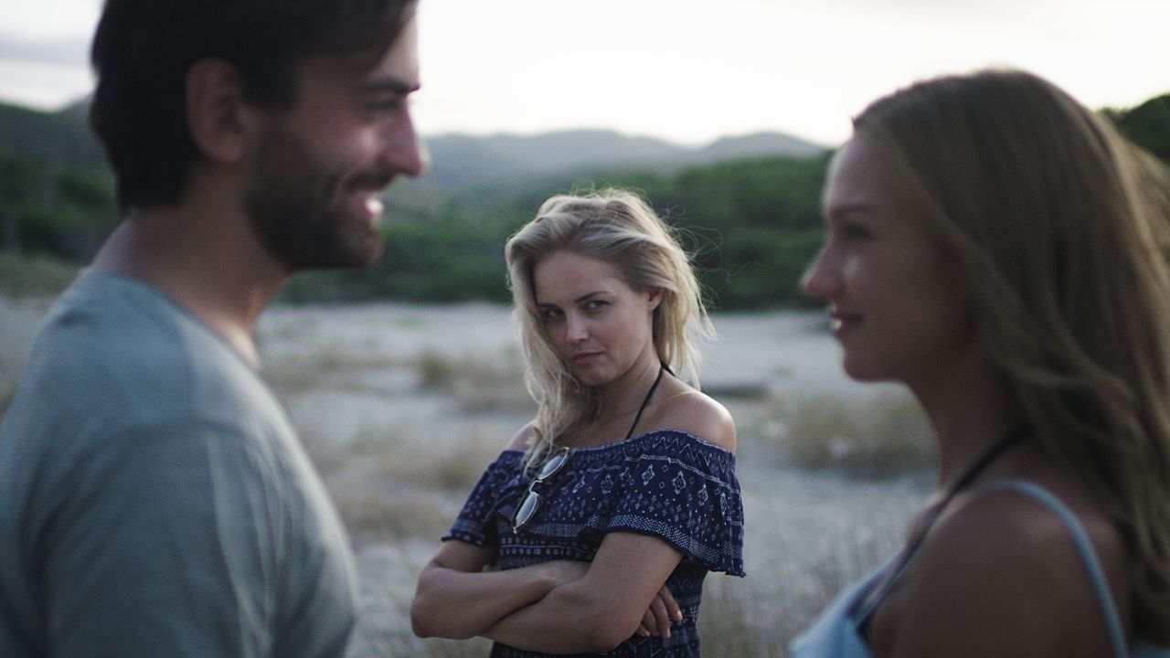 fa lo scemo con altre