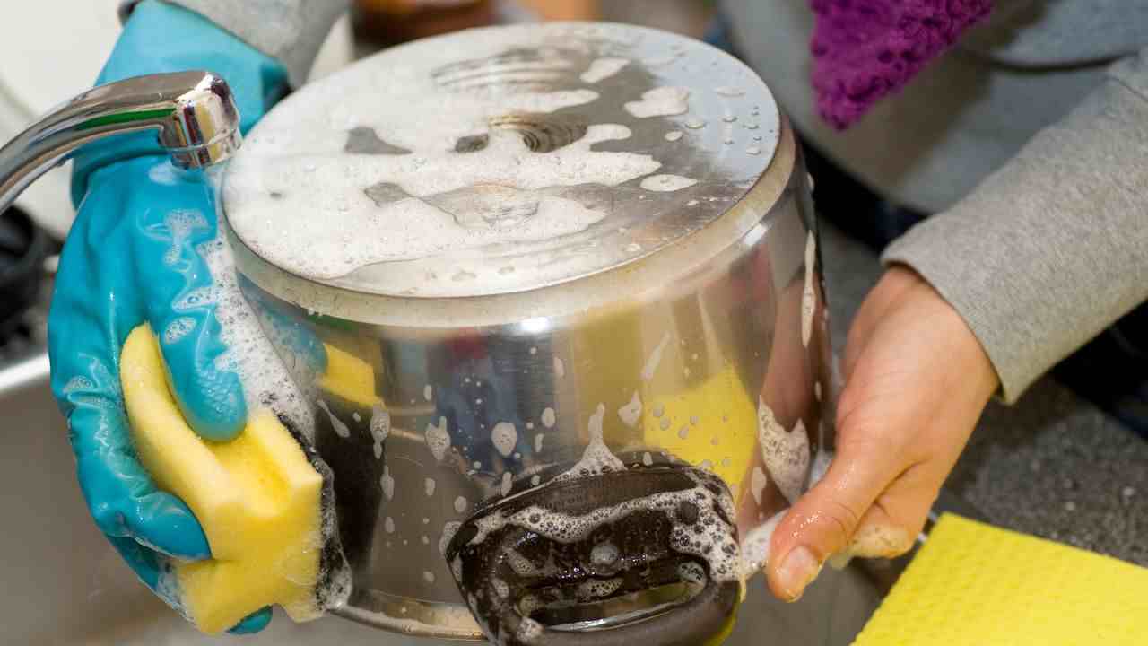 pentole incrostazioni