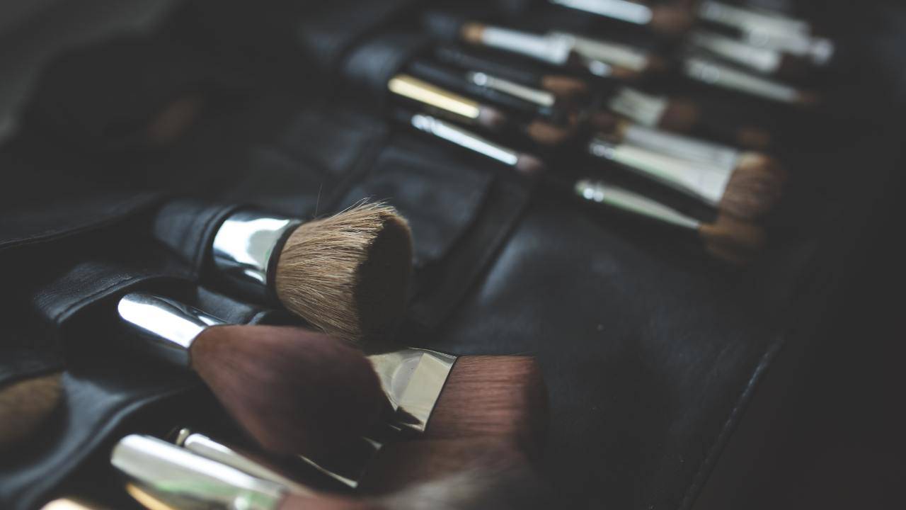 pennelli trucco sporchi
