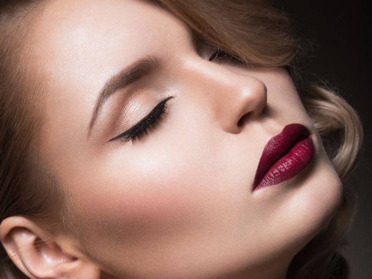 trucco occhi marroni 