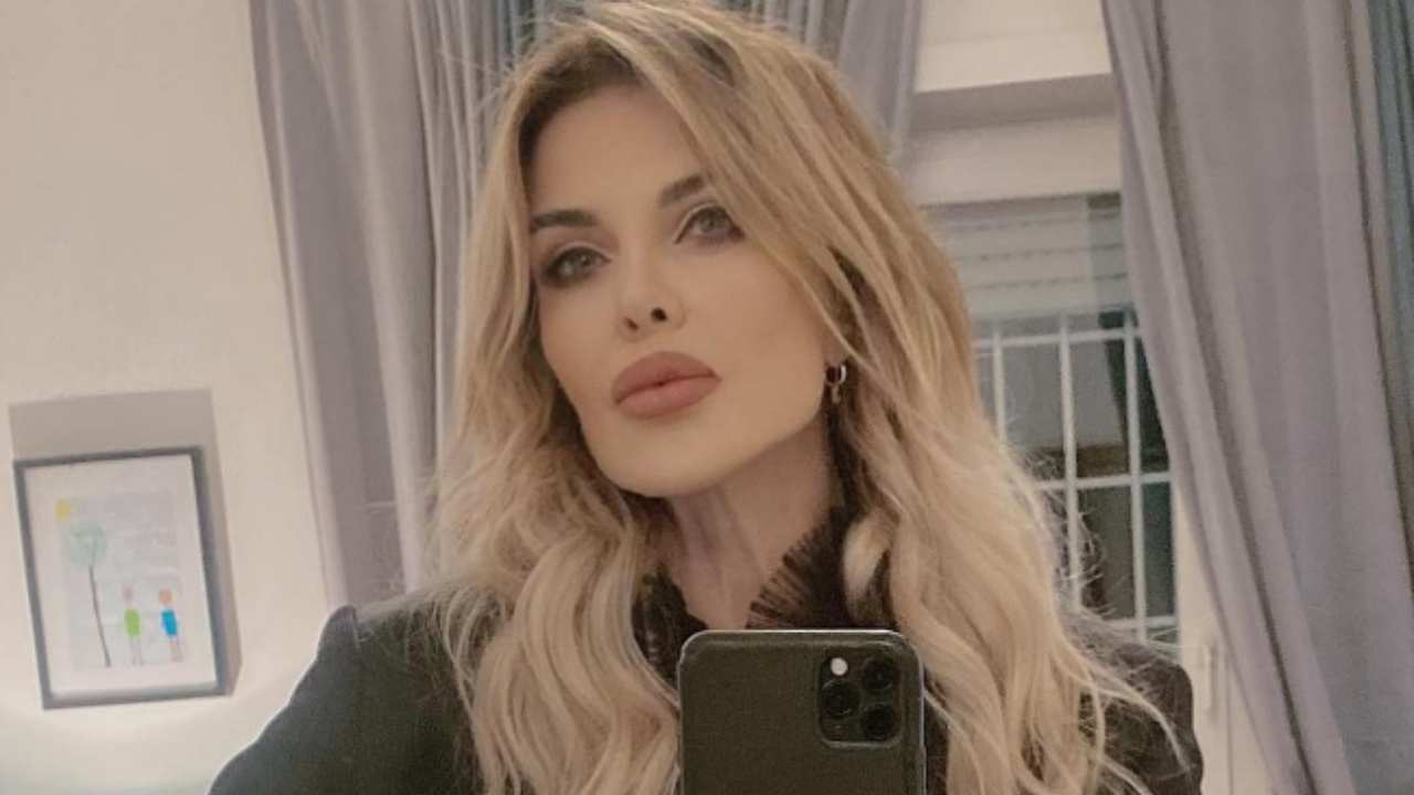 Alba Parietti filtri