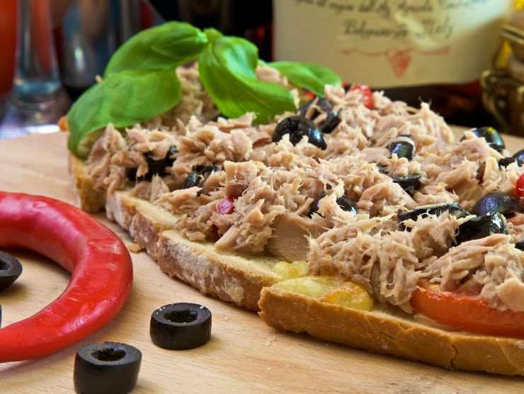 olio tonno in scatola