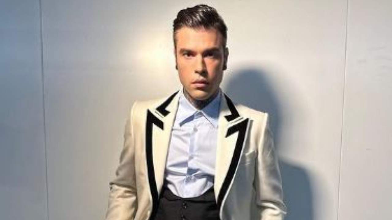 Fedez nuovo look