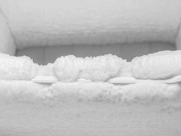 sbrinare freezer trucchetto