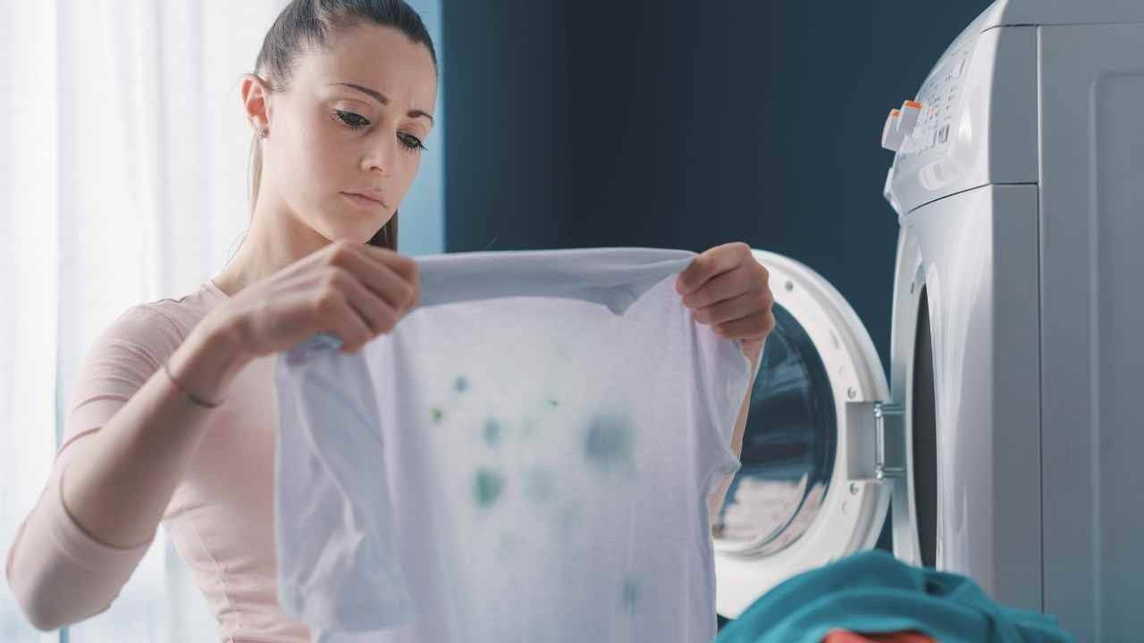 macchie candeggina vestiti