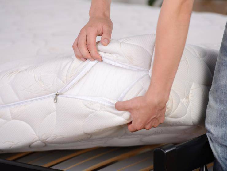 dormire materasso pulito