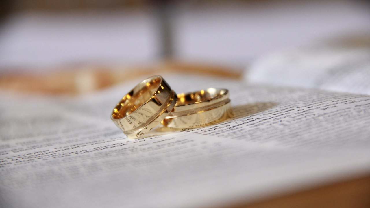 costringono sposare sconosciuto