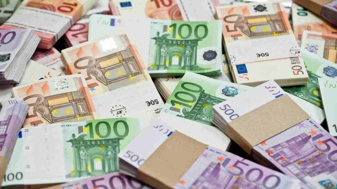 tredicesima busta paga