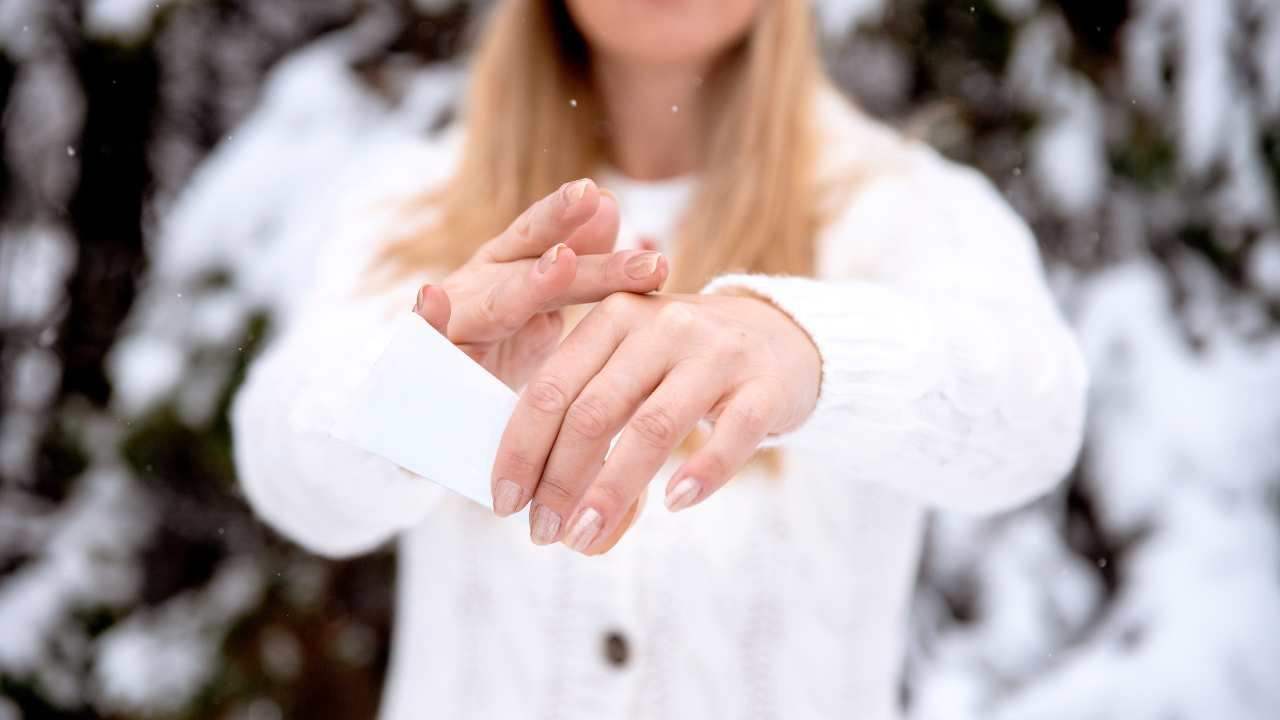 mani screpolate inverno