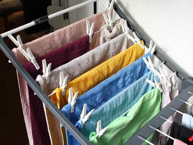 stendino bucato puzza