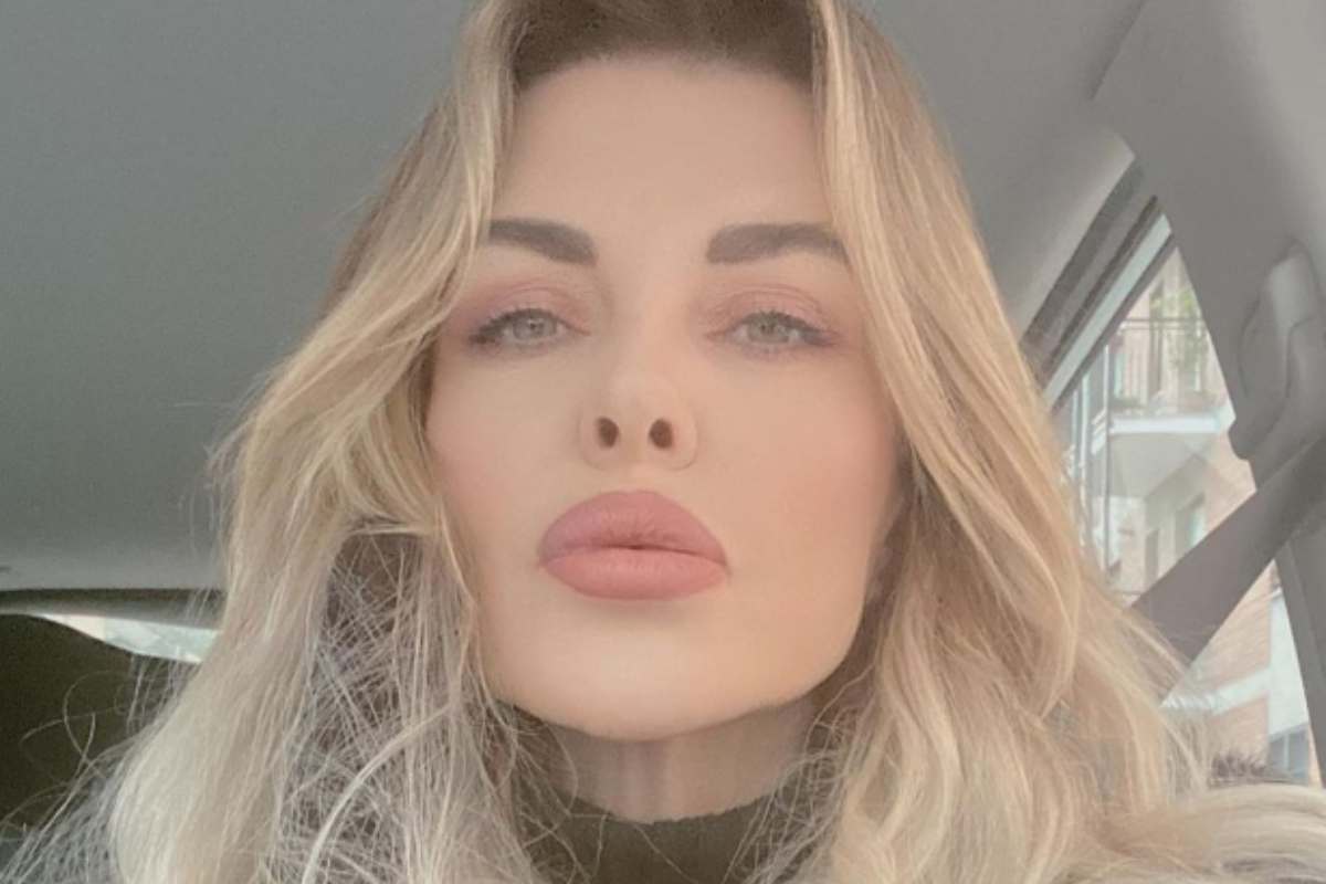 Alba Parietti cambiamento drastico