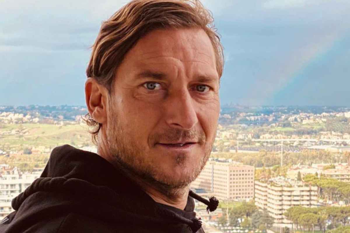 Totti regalo Noemi prezzo