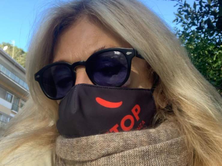 scatto passato conduttrice piccola