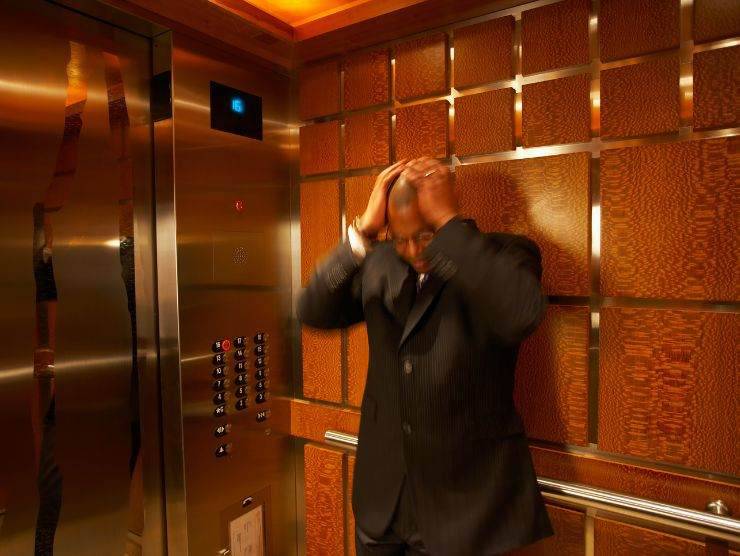 Ascensori specchi a cosa servono