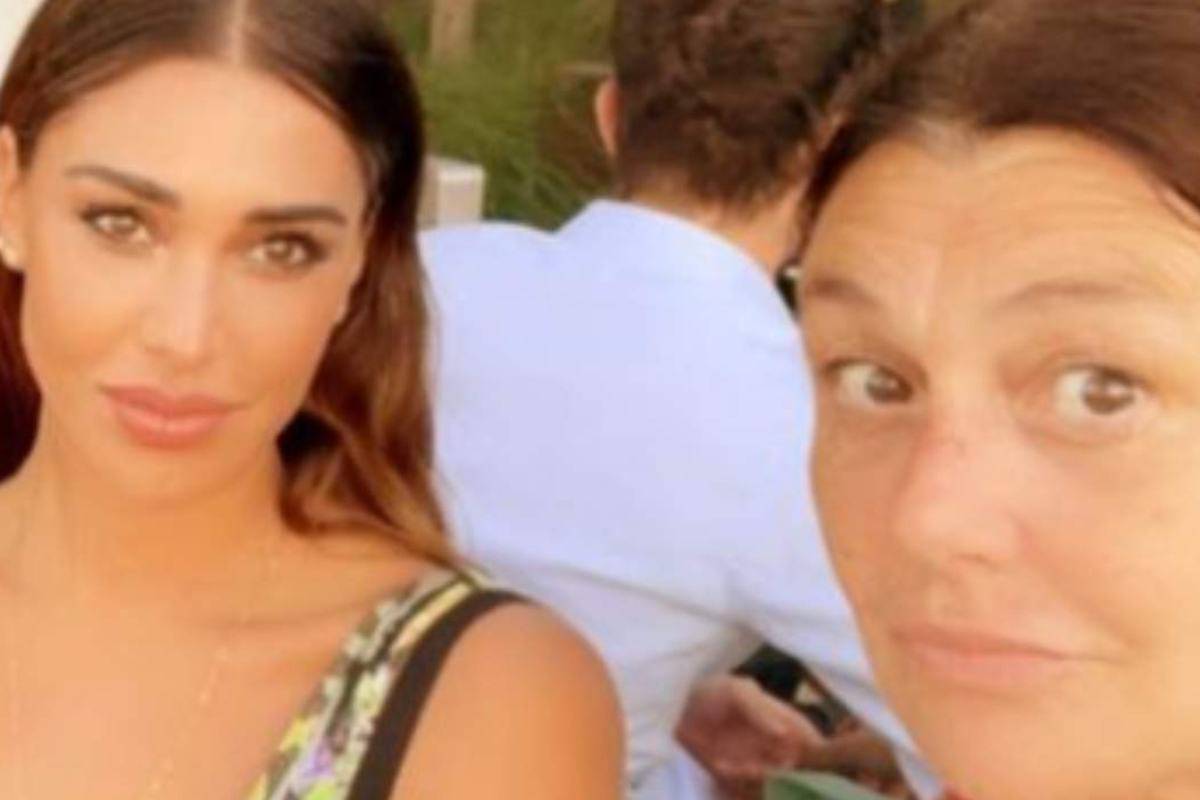 belen mamma giovanissima foto