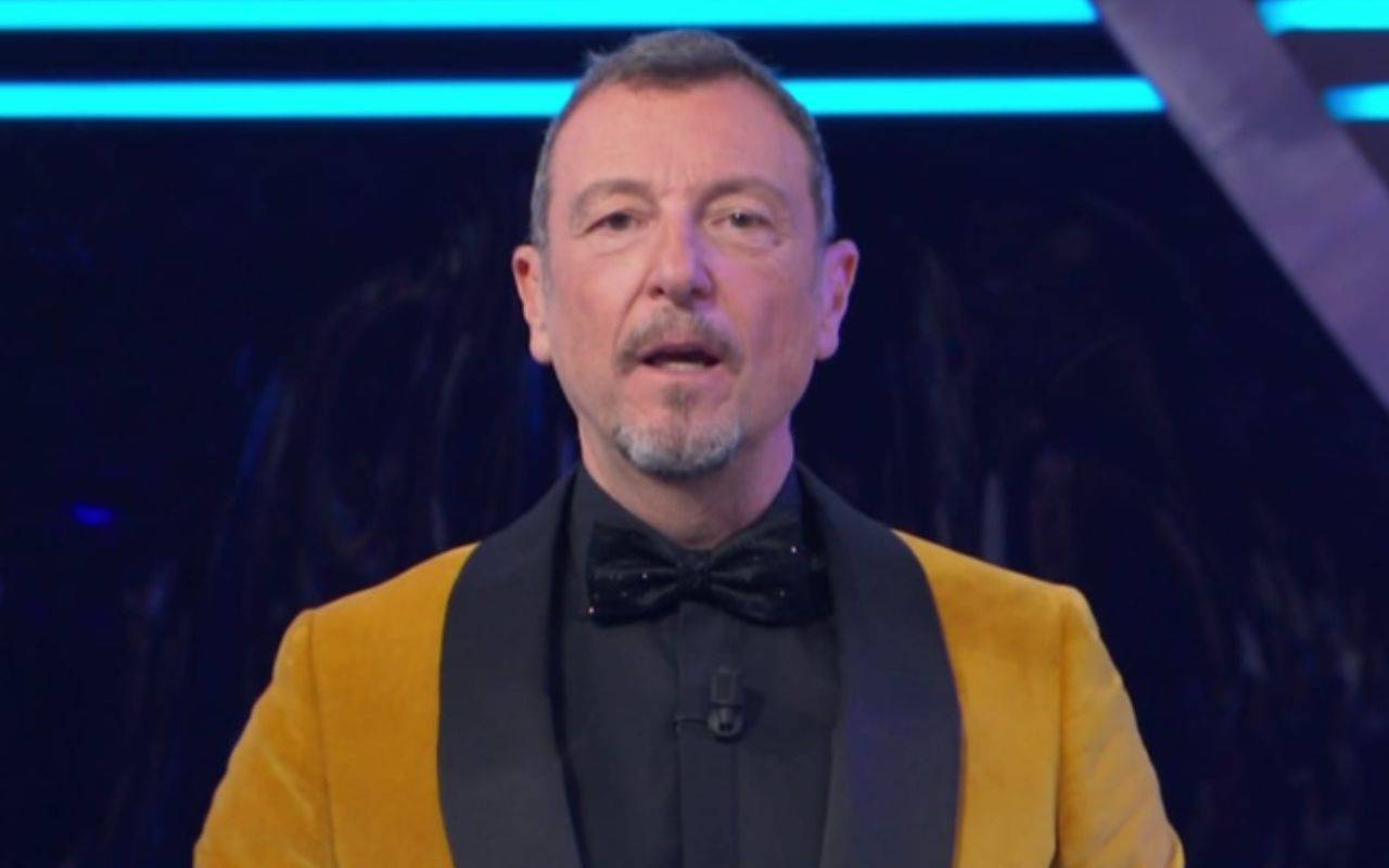 amadeus imbarazzo sanremo