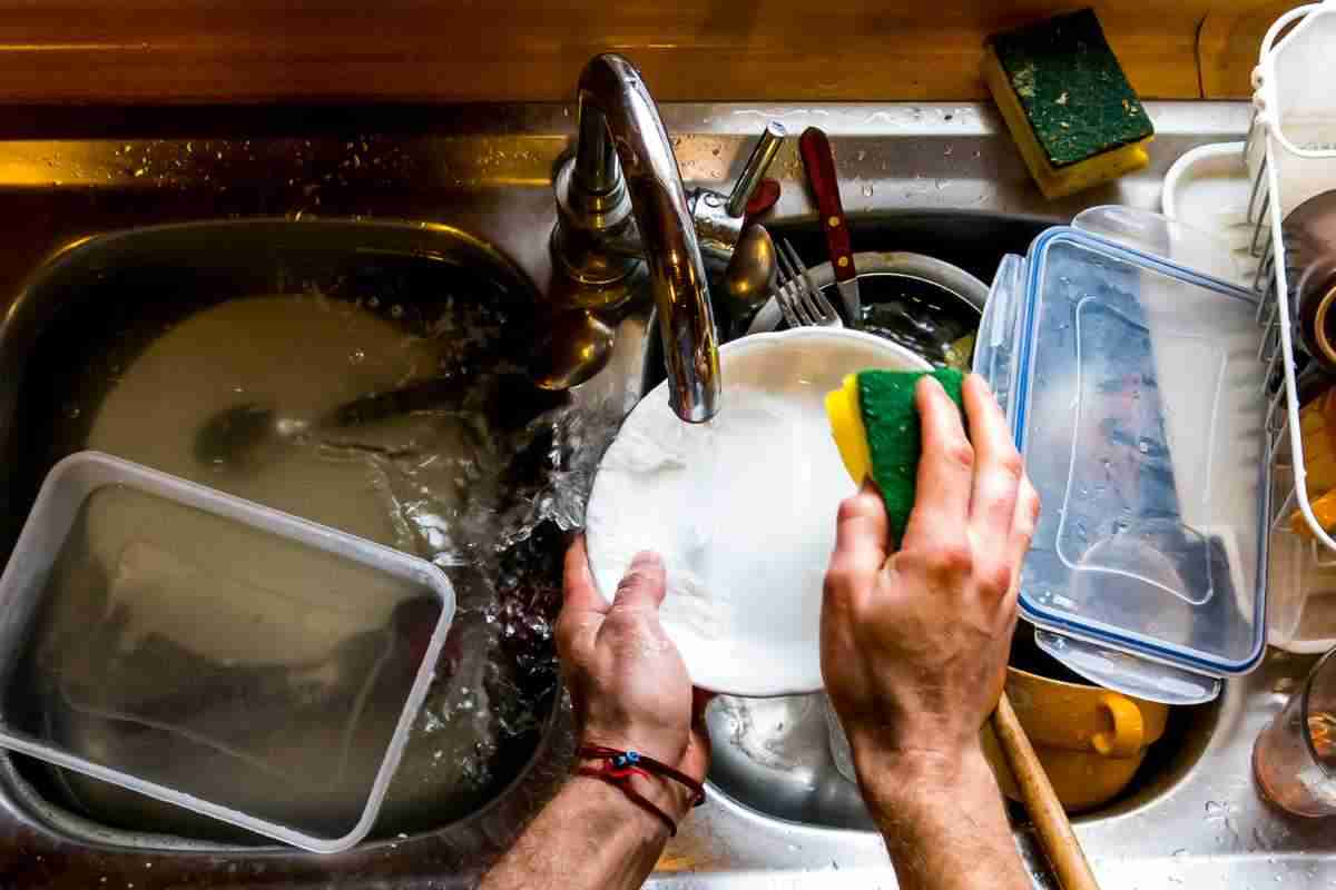 trucchetto piatti lavare pranzo natale