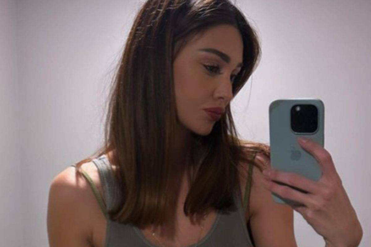 Belen Rodriguez selfie