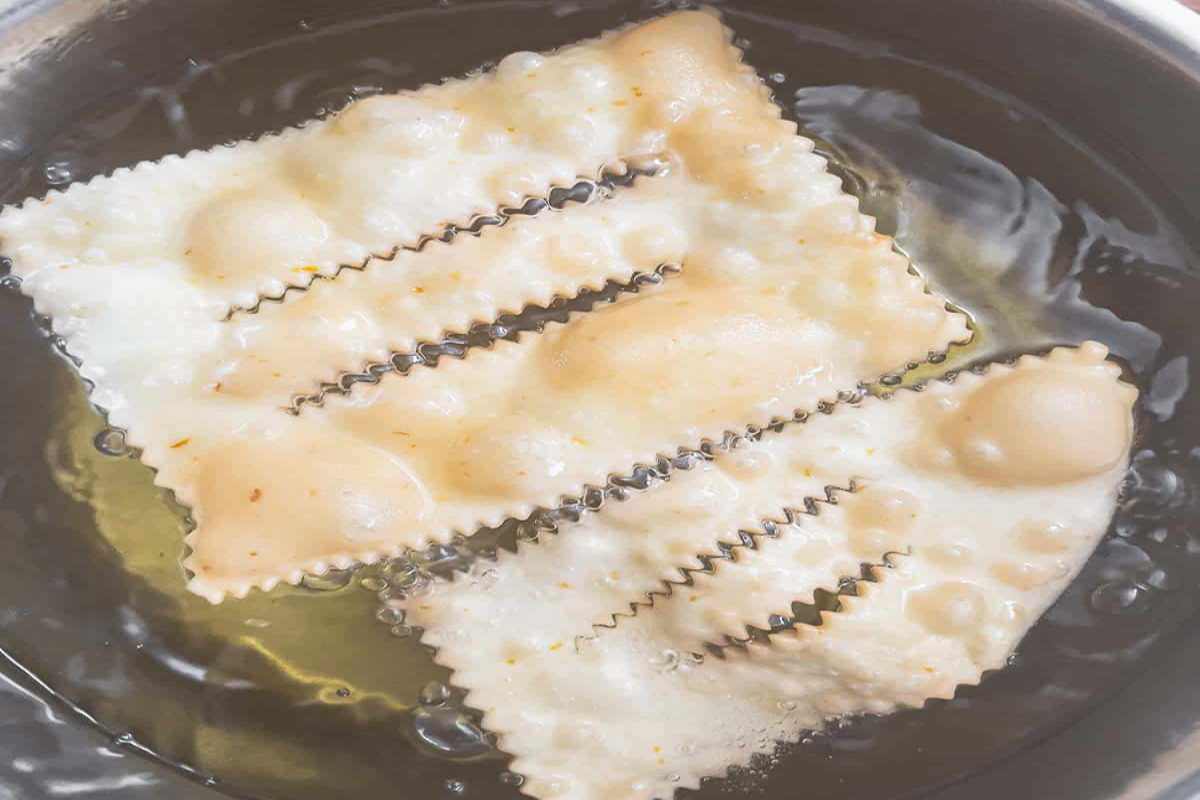 chiacchiere, come prepararle alla perfezione 