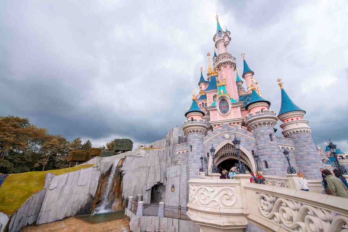 andare quasi gratis a Disneyland Paris