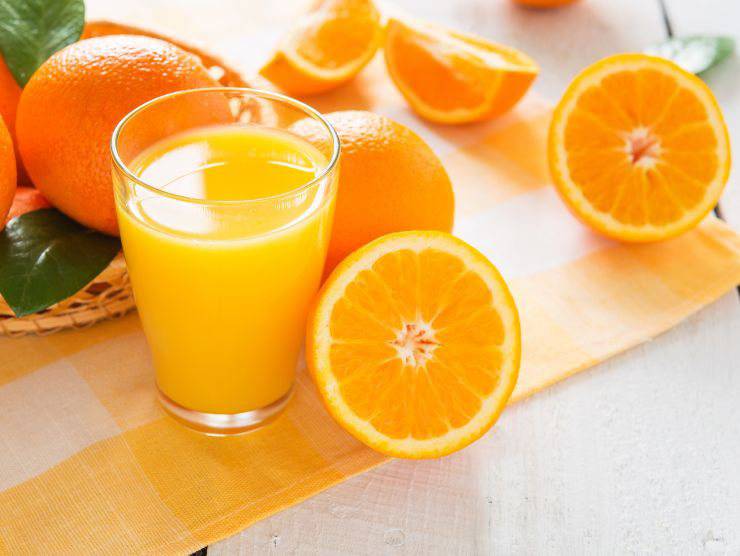 succo d'arancia rimedio naturale 