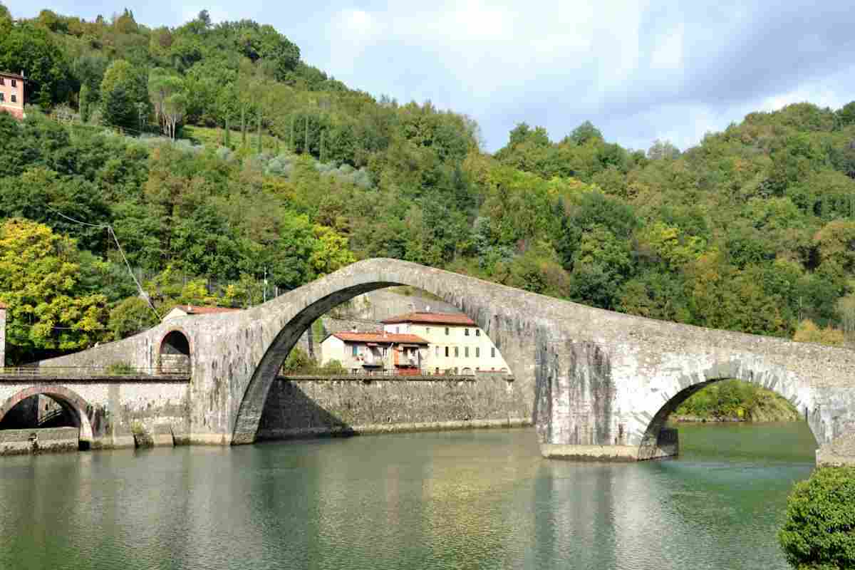 un suggestivo ponte italiano