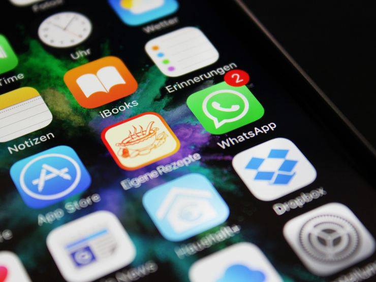 Come comportarsi su Whatsapp sul gruppo "Mamme"