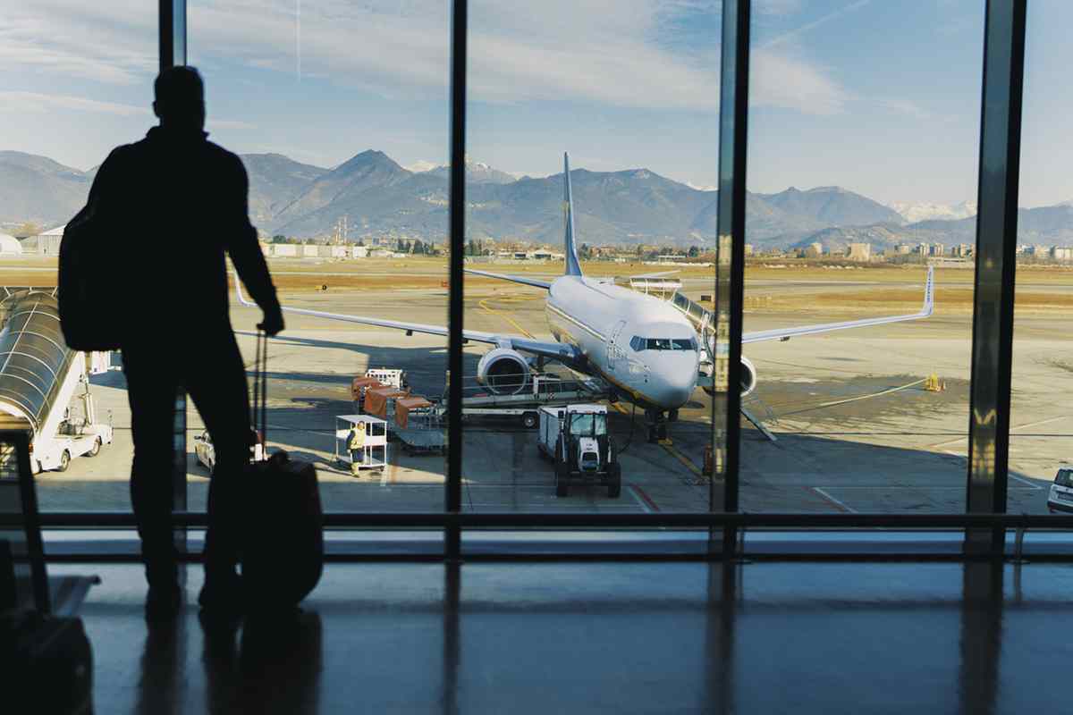 Viaggio in aereo: oggetti vietati nel bagaglio a mano