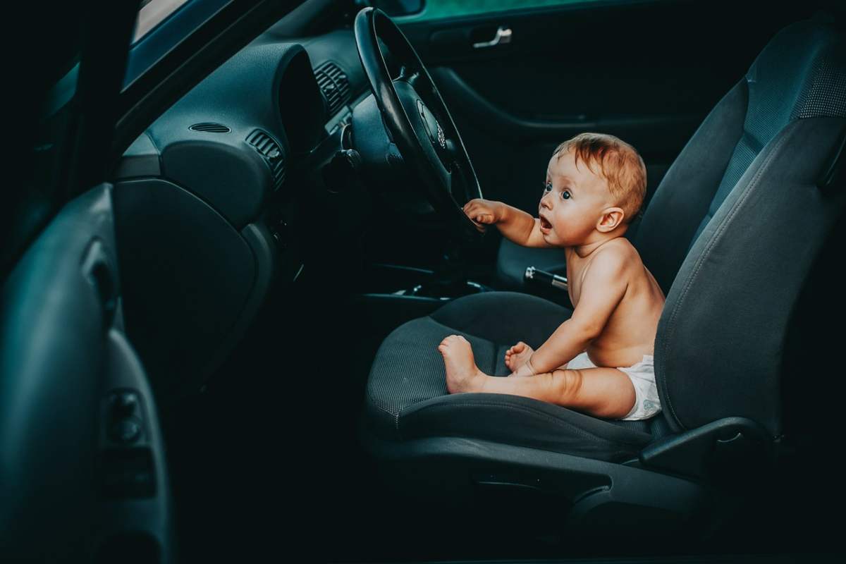 I risultati dei test sui seggiolini per bimbi da installare in auto del magazine Que Choisir