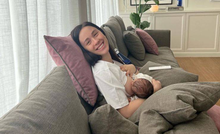 Aurora Ramazzotti foto del parto