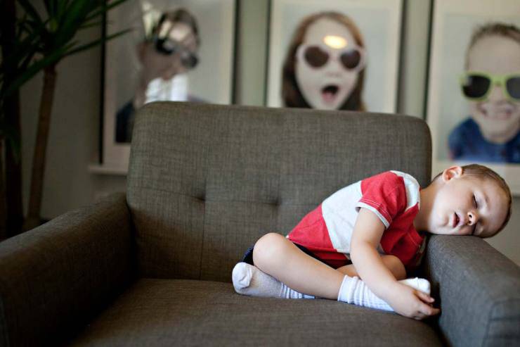 bambini soli in casa età