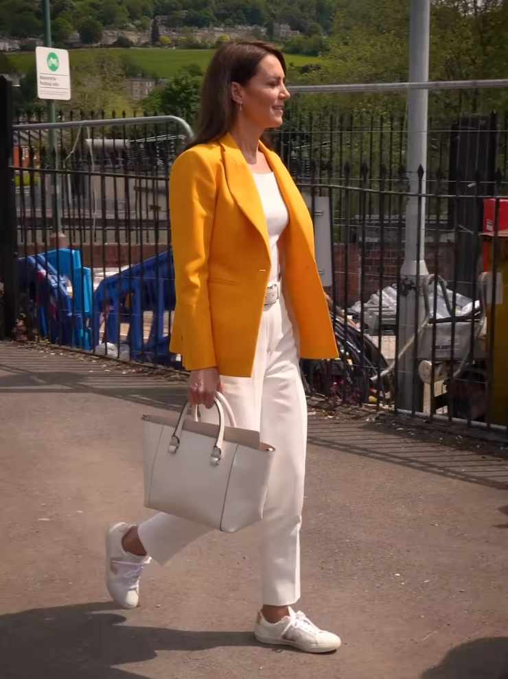 kate middleton blazer giallo costo