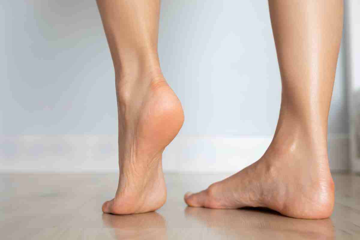 Come rimediare ai piedi secchi e screpolati