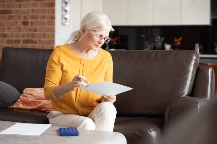 Opzione donna e pensionamento ordinario, quale conviene