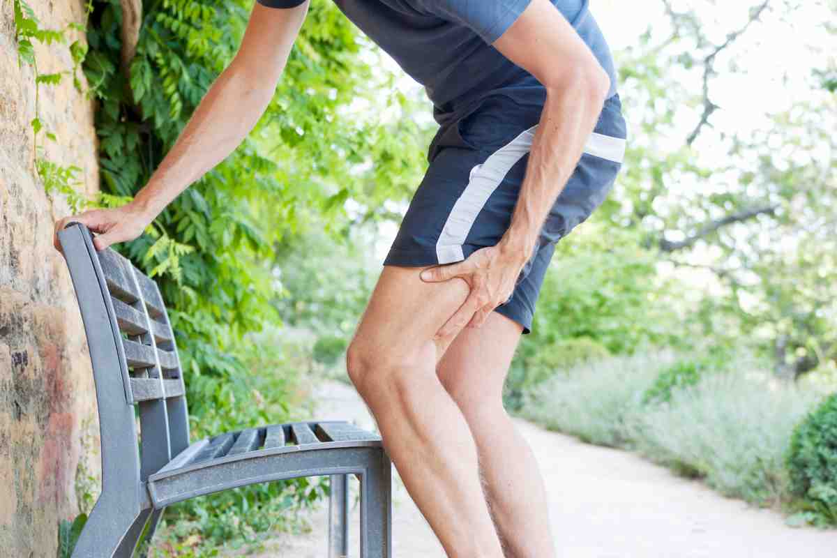 Crampi alle gambe, le cause più comuni